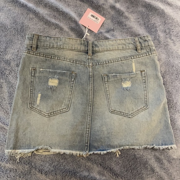 SHOWPO Denim Skirt Light Wash - Picture 6 of 7